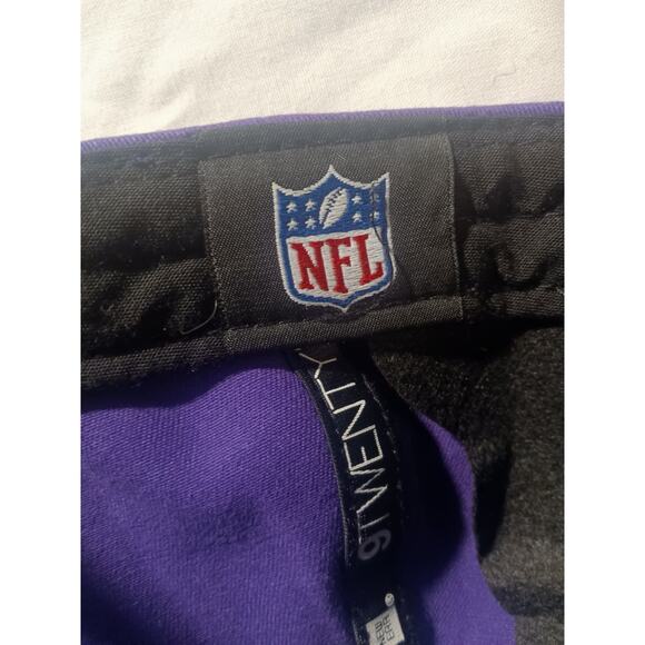 Women Minnesota Vikings New Era 9Twenty Strapback Adjustable Hat Cap NFL Purple - Picture 2 of 5